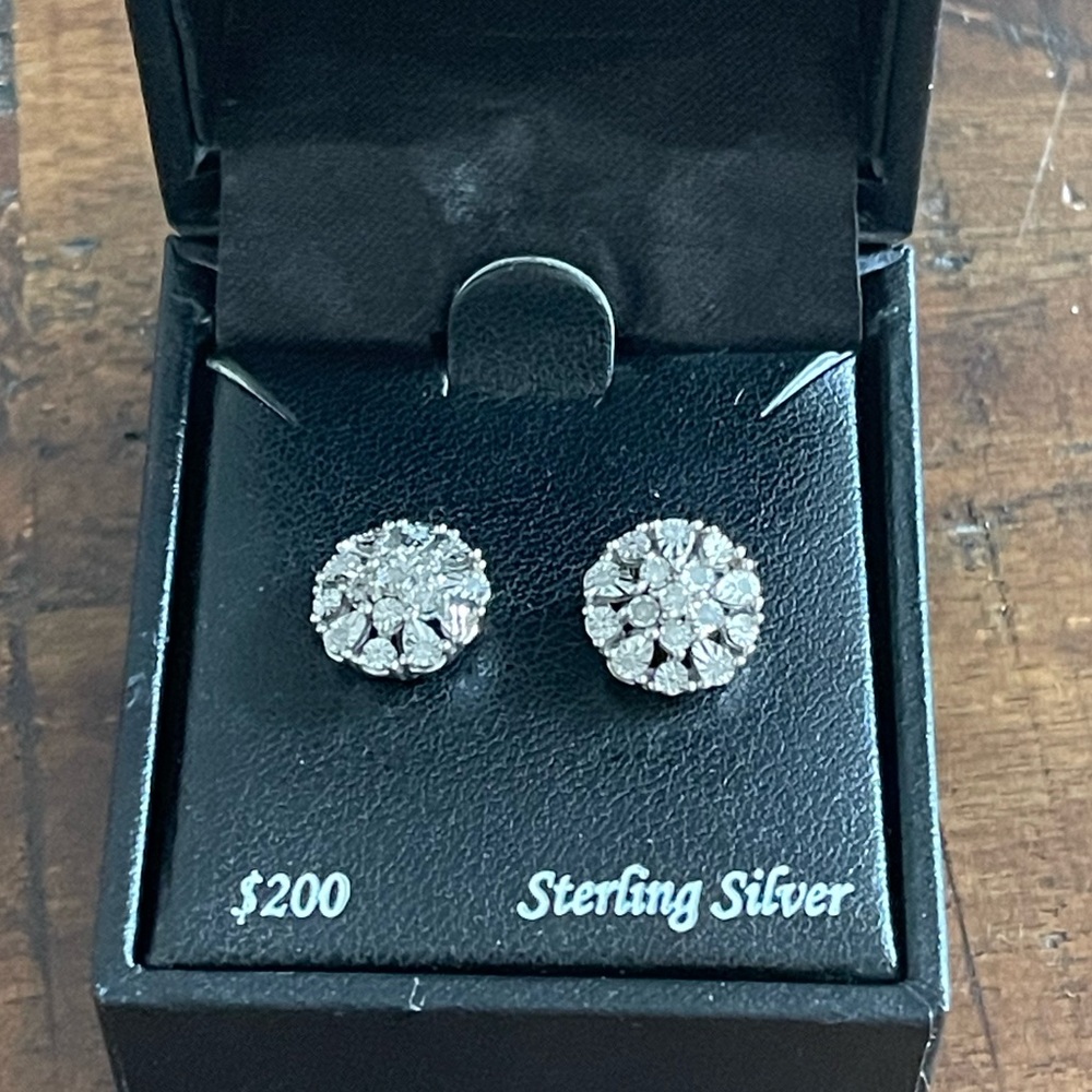 NEW Diamond Flower Burst Earrings - Picture 7 of 9